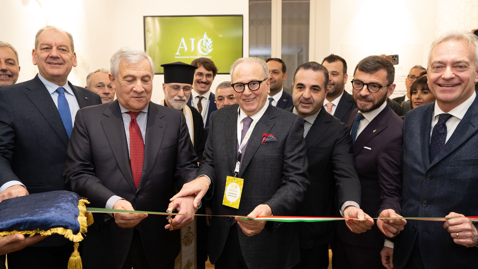 AIC taglio nastro nuova sede nazionale Tajani La Pietra