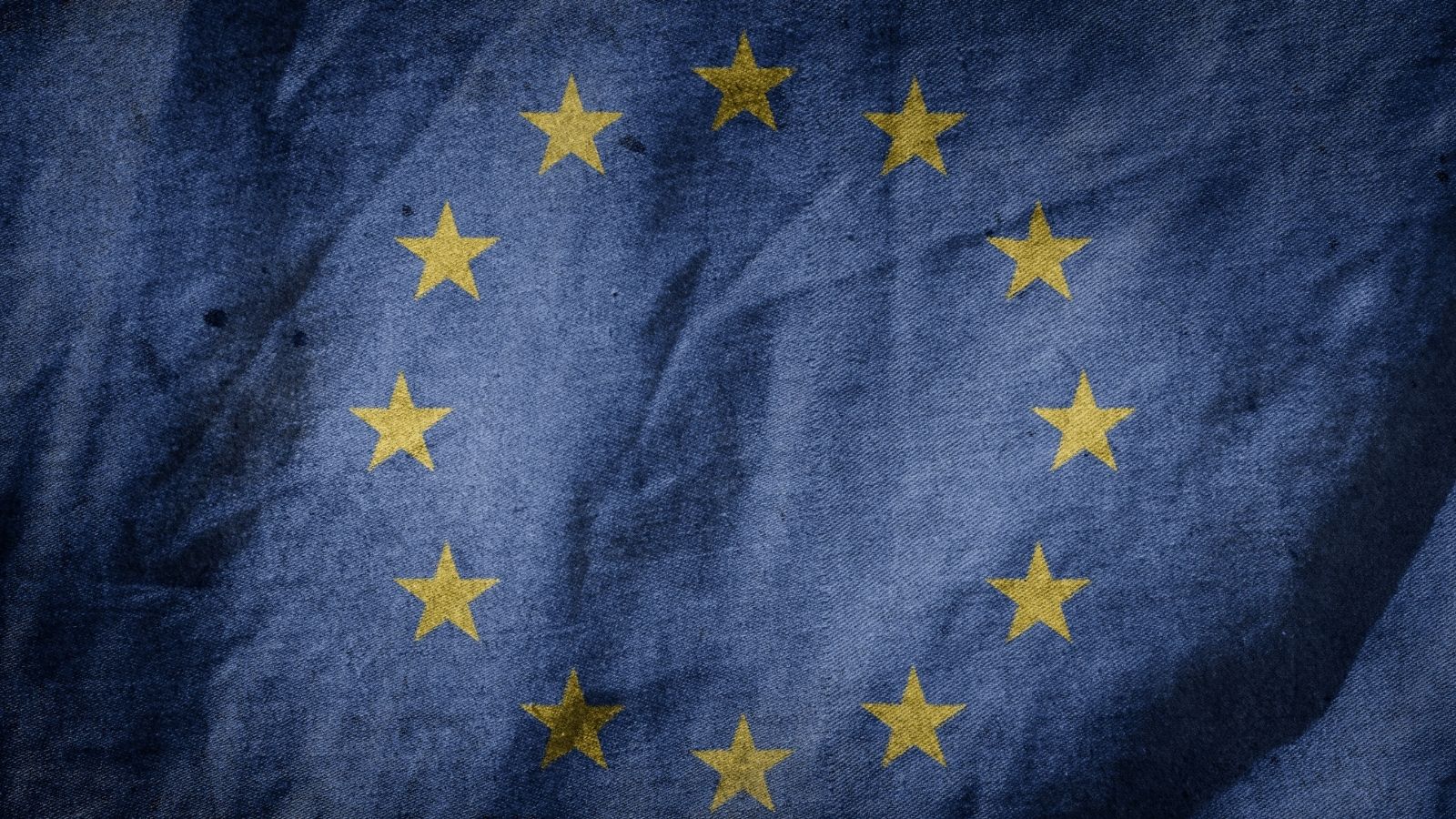 bandiere UE Europa fondo rinascita solidarietà Covid